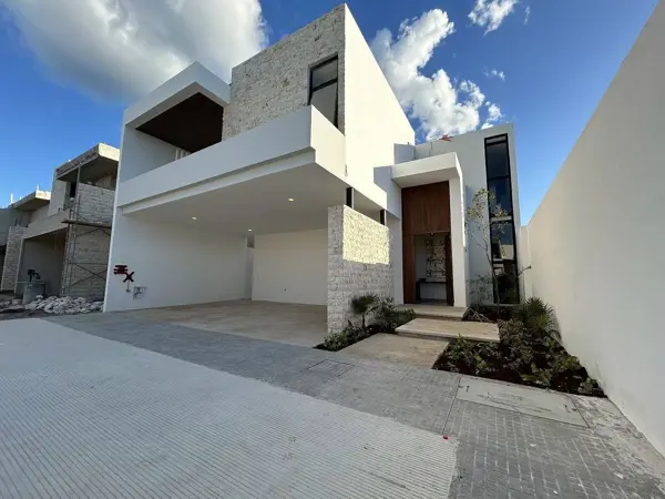 Casa en venta en Temozon Norte, Mérida — foto 2 de 45