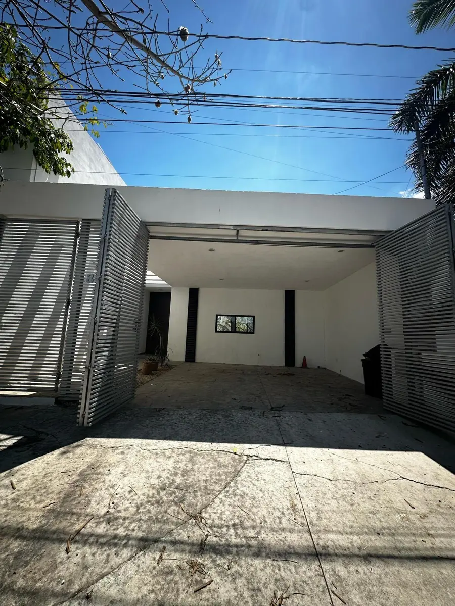 Casa en venta en San Antonio Cinta, Mérida — foto 1 de 16