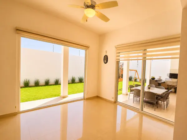 Casa en venta en Jardines de Versalles, Saltillo — foto 3 de 23