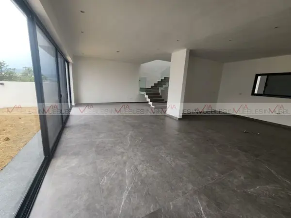 Casa en venta en Los Cristales, Monterrey — foto 3 de 17