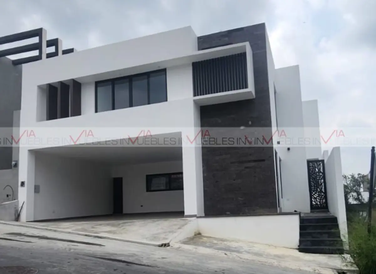 Casa en venta en Los Cristales, Monterrey — foto 1 de 17