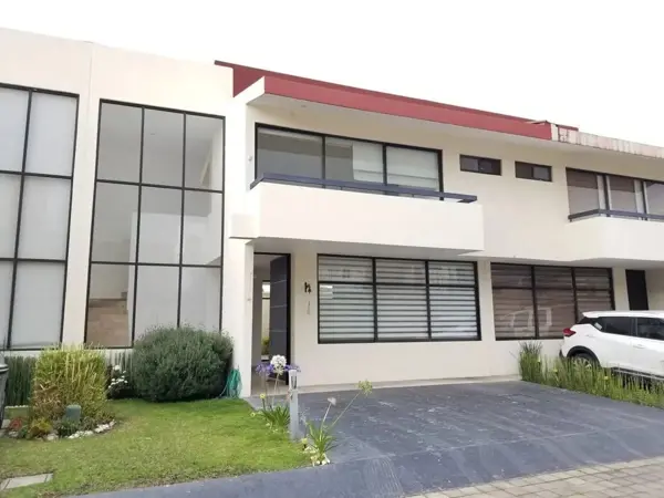 Casa en venta en San Salvador Tizatlalli, Metepec — foto 2 de 47