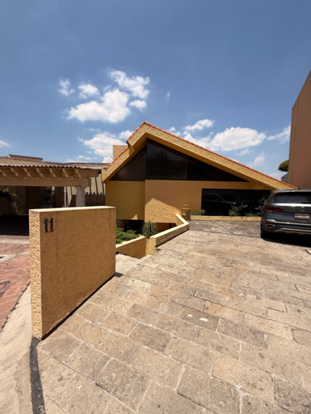 Casa en renta en Bosques de las Lomas, Cuajimalpa de Morelos — foto 2 de 24