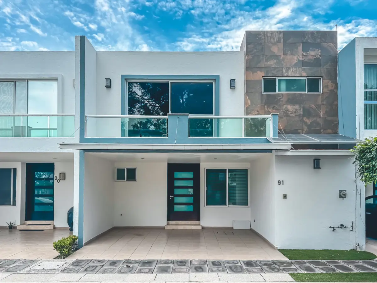 Casa en venta en Rinconada Santa Fe, San Andrés Cholula — foto 1 de 44