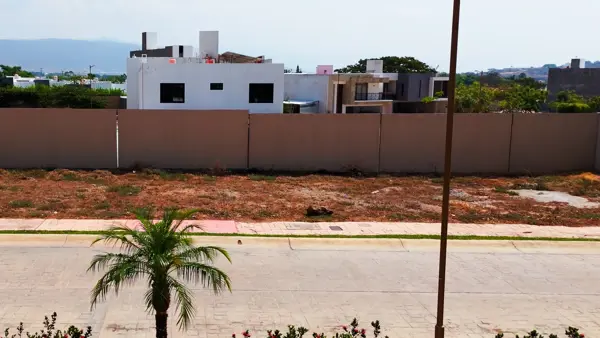 Terreno en venta en Puerta de Hierro, Tuxtla Gutiérrez — foto 2 de 3