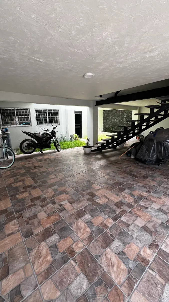 Casa en venta en Miguel Hidalgo, Zapopan — foto 1 de 17