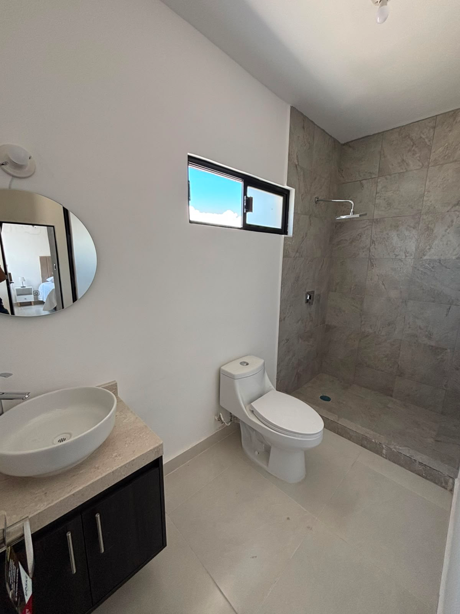 Vista 2 de Casa en Venta en Nogalera Residencial, Gómez Palacio, Durango