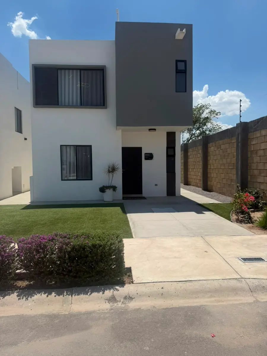 Casa en venta en Pedregal del Valle, Torreón — foto 1 de 19