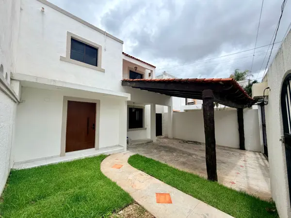 Casa en venta remodelada  en colonia montes de ame merida yucatan