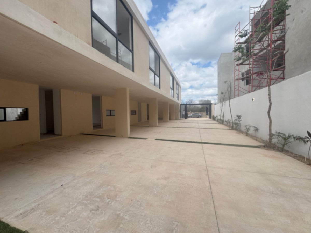 Casa en venta en Temozon Norte, Mérida — foto 1 de 32