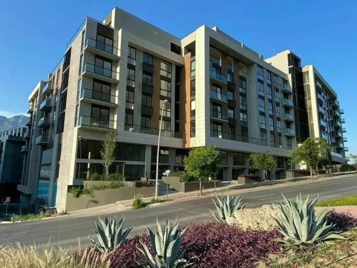 Departamento en venta en Vía Cordillera, Santa Catarina — foto 1 de 37