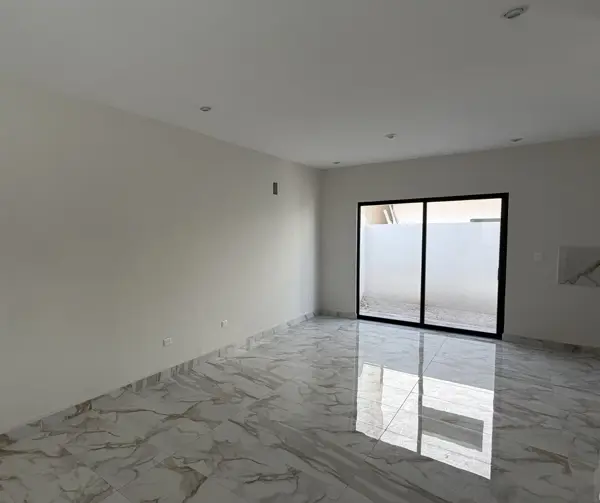 Casa en venta en Brisas Poniente, Saltillo — foto 3 de 14
