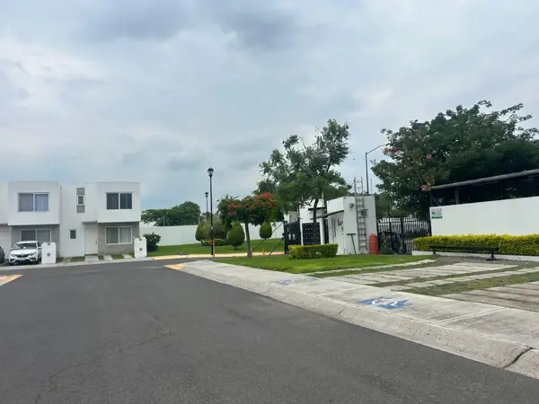 Casa en venta en Paseos del Bosque, Corregidora — foto 2 de 18
