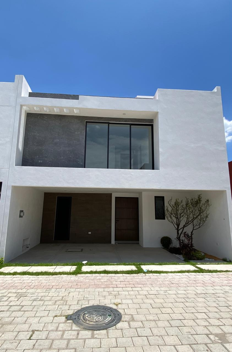 Casa en venta en Santa Barbara Almoloya, San Pedro Cholula — foto 1 de 34