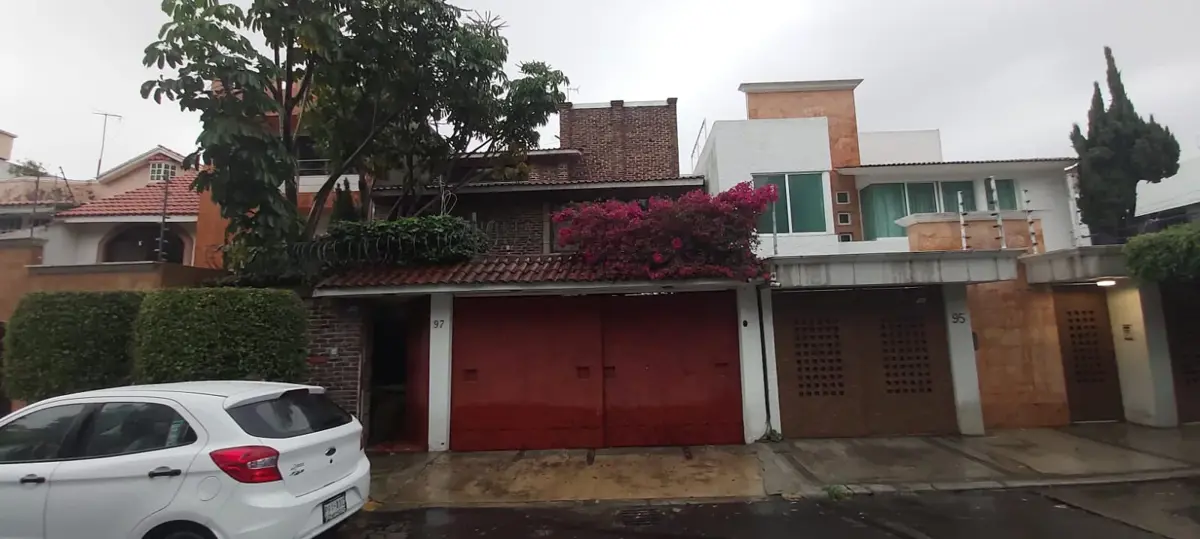 Casa en venta en Cafetales, Coyoacán — foto 1 de 22