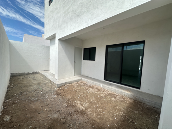 Casa en venta en Jardines Coloniales, Saltillo — foto 3 de 15