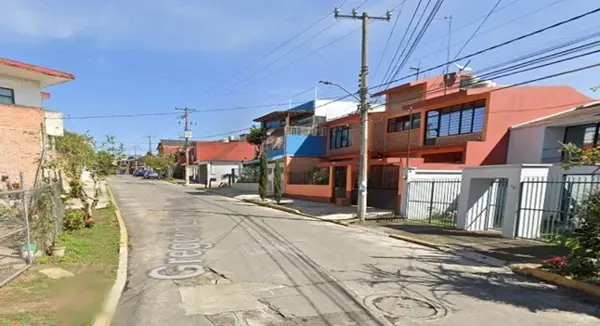Casa en venta en Sebastian Lerdo de Tejada Indeco, Xalapa — foto 3 de 9