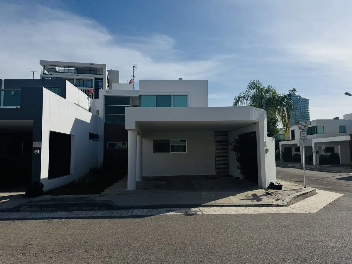 Casa en venta en Merida,Yucatan en Privada en Altabrisa Casa en venta en Merida,Yucatan en Privada en Altabrisa