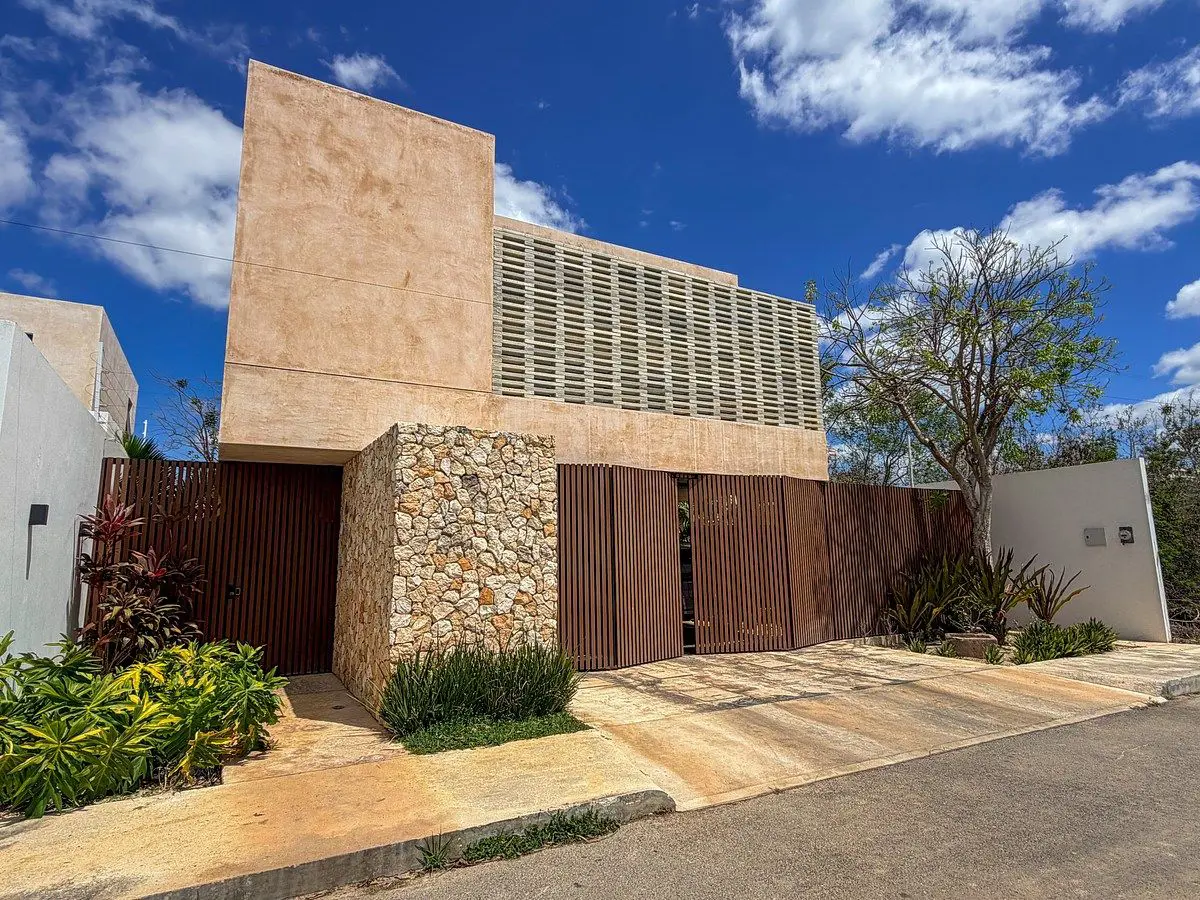 Casa en venta en Mérida, Yucatán, ubicada en Temozón Nte Casa en venta en Mérida, Yucatán, ubicada en Temozón Nte