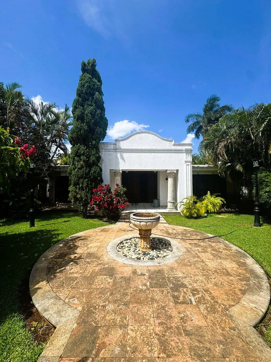 Casa en Venta en Mérida, Yucatán en Col. Mexico, de una planta en esquina Casa en Venta en Mérida, Yucatán en Col. Mexico, de una planta en esquina