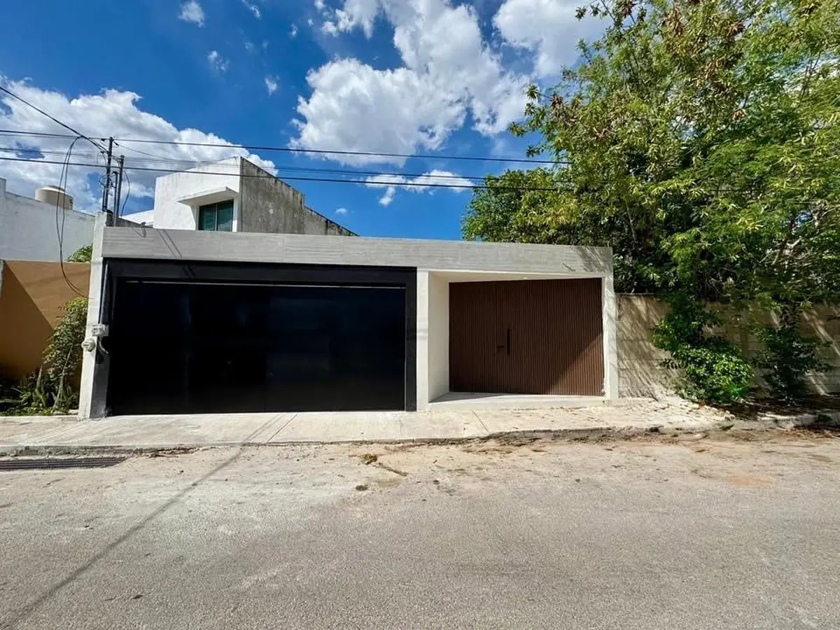 Casa de una sola planta en venta en Colonia Maya Casa de una sola planta en venta en Colonia Maya