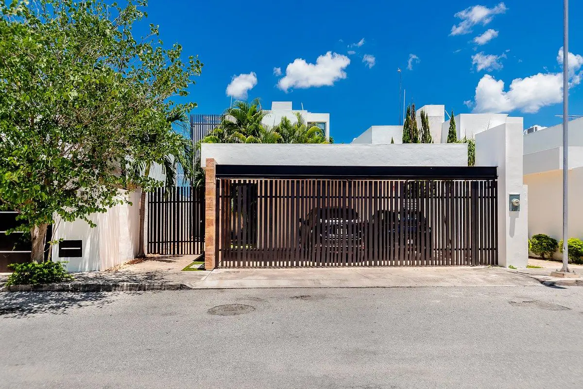 Casa en VENTA en Mérida, Yucatán en Núcleo de Sodzil con Paneles Solares Casa en VENTA en Mérida, Yucatán en Núcleo de Sodzil con Paneles Solares