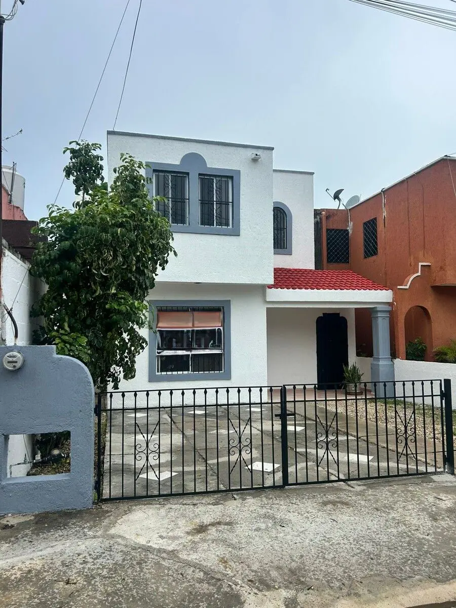 Casa en Venta en Mérida, Yucatán, en Col. Vista Alegre Norte Casa en Venta en Mérida, Yucatán, en Col. Vista Alegre Norte