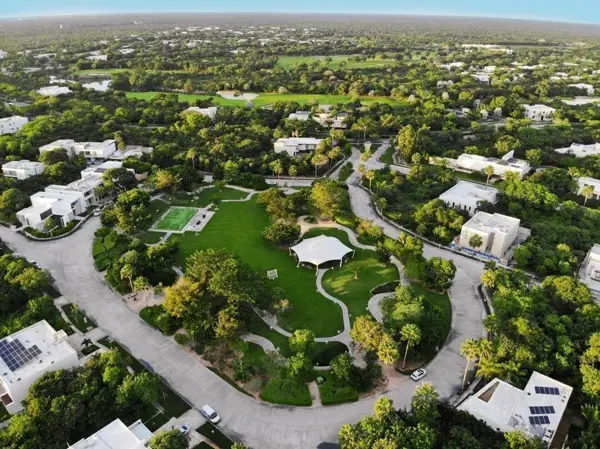 Terreno en venta en Yucatán Country Club, Mérida — foto 2 de 7