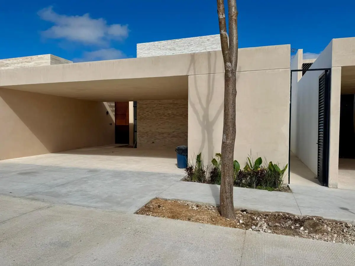 Casa de un piso en preventa en privada Adana Casa de un piso en preventa en privada Adana
