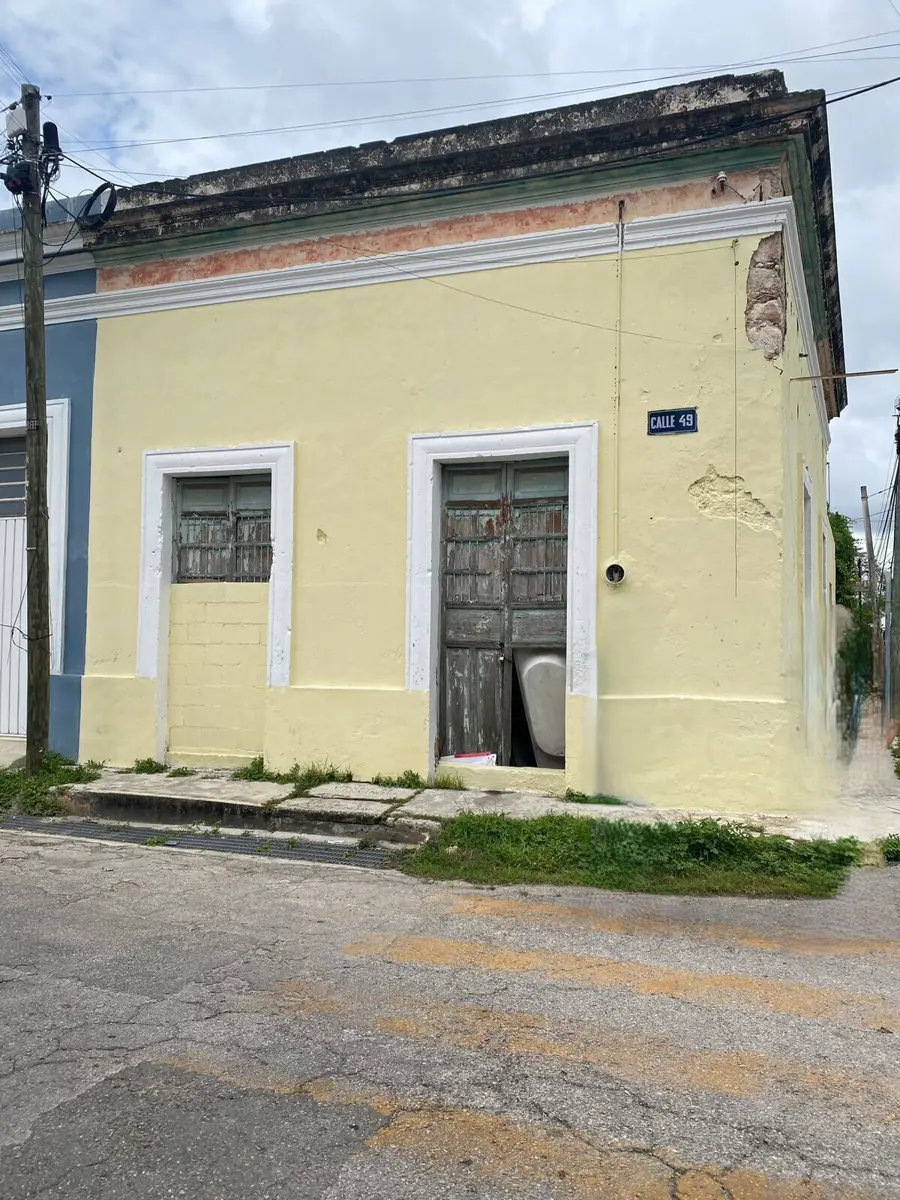 Casa para remodelar en el Centro de Merida, a una cuadra de la Plancha Casa para remodelar en el Centro de Merida, a una cuadra de la Plancha