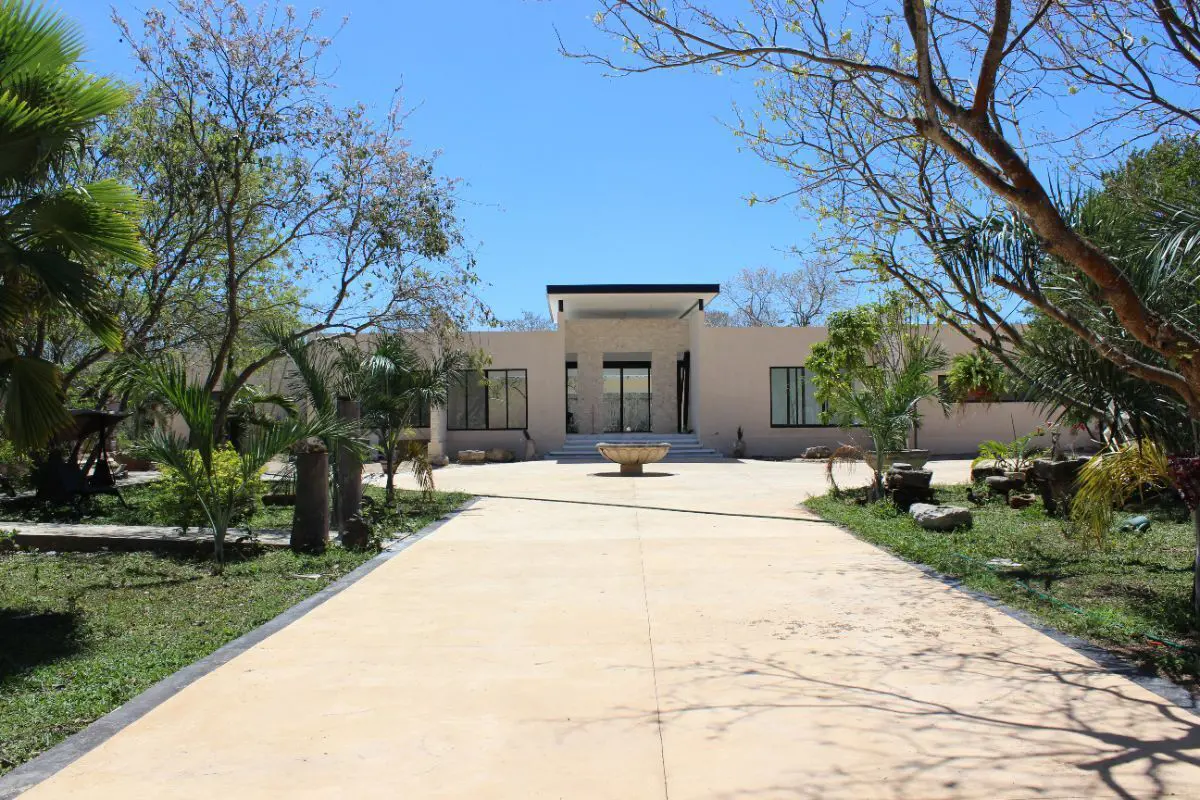 Casa en venta en Conkal, Conkal — foto 1 de 23
