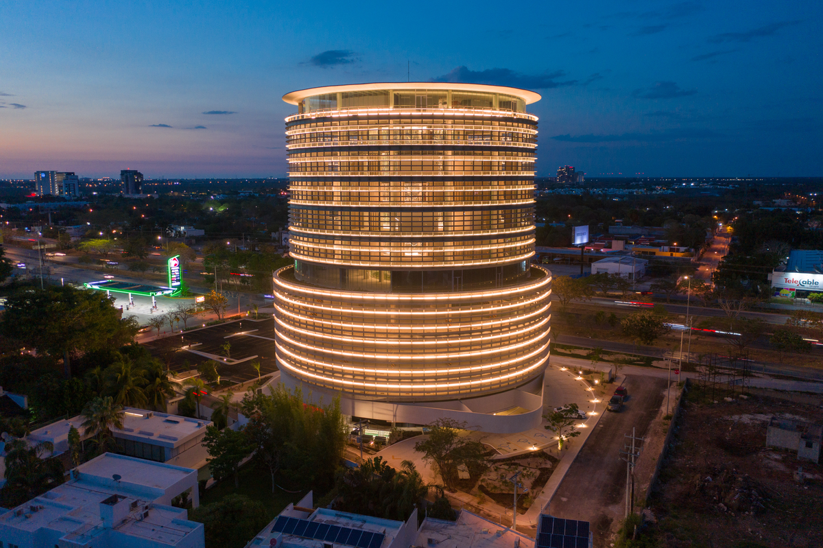Oficina en venta en Montebello, Mérida — foto 1 de 13