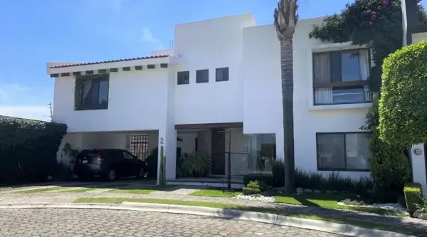Casa en renta en Lomas de Angelópolis, San Andrés Cholula — foto 2 de 48