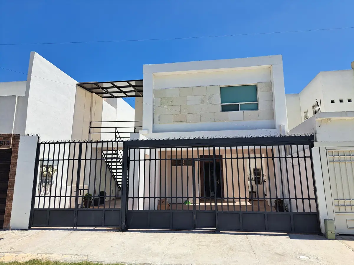 Departamento en renta en Portales, Ramos Arizpe — foto 1 de 11