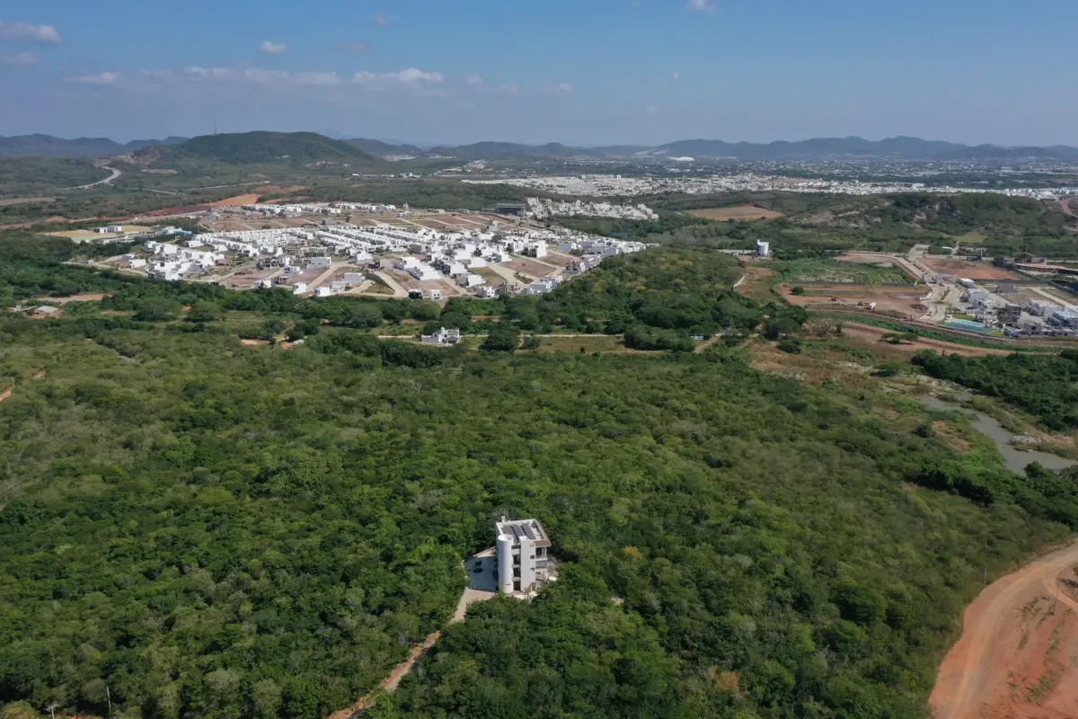 Terreno en venta en Marina Mazatlan, Mazatlán — foto 1 de 38