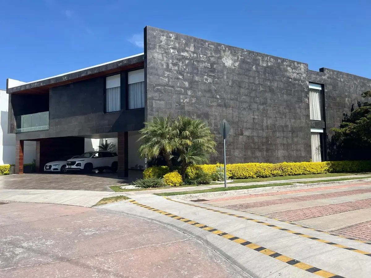 Casa en venta en Riveras del Campestre, Celaya — foto 1 de 10