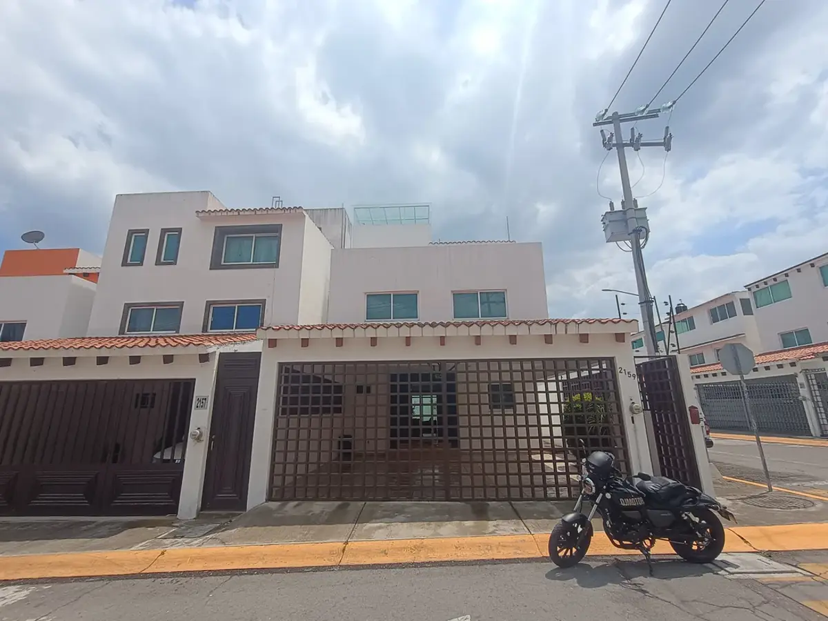 Casa en venta en San Bartolome Tlaltelulco, Metepec — foto 1 de 23