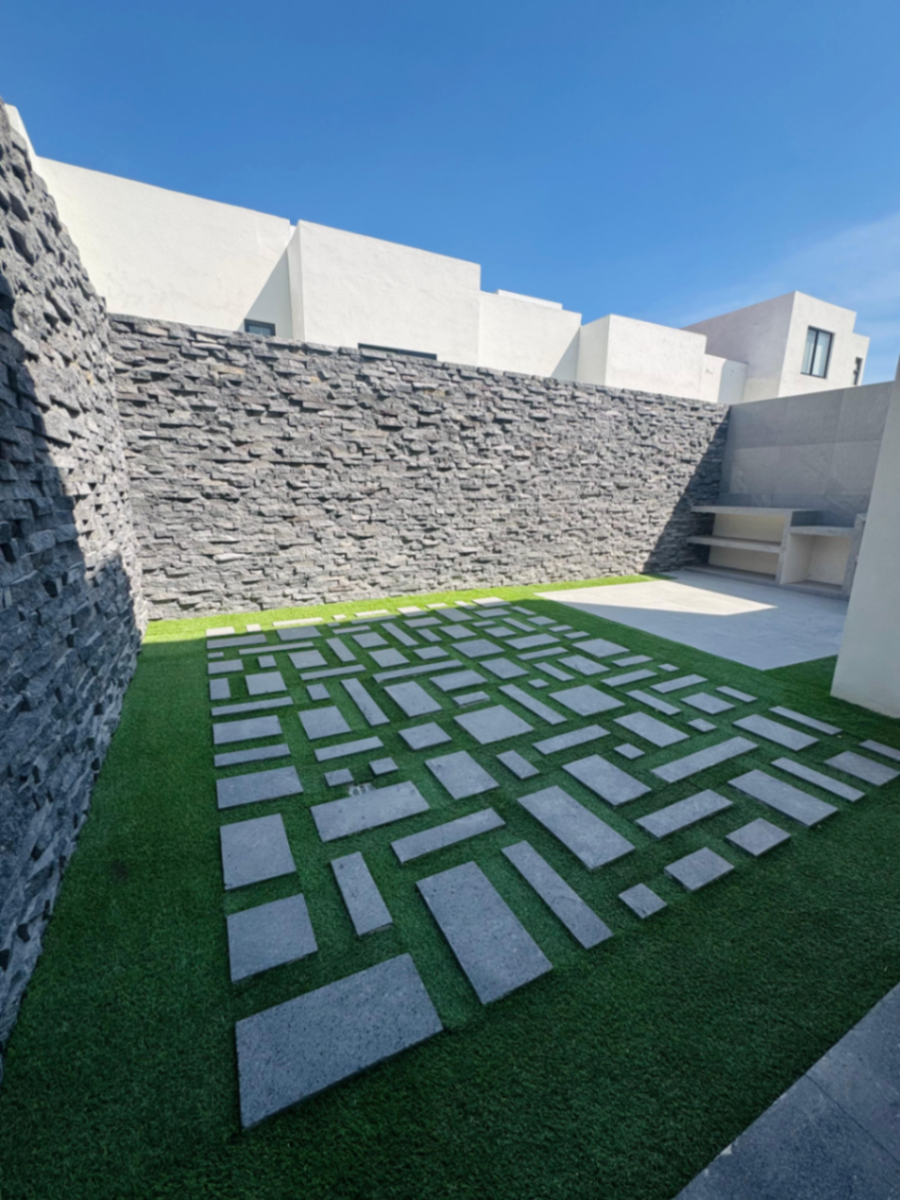 Casa en venta en Lomas de Angelópolis, San Andrés Cholula — foto 1 de 16