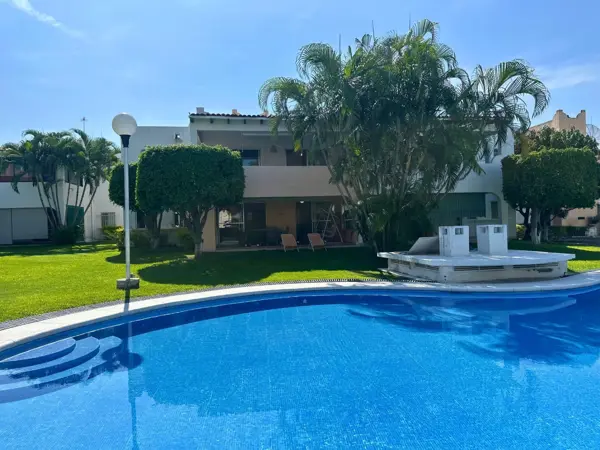 Casa en venta de tres recamaras en Villas Santa Fe II, Xochitepec, Morelos.