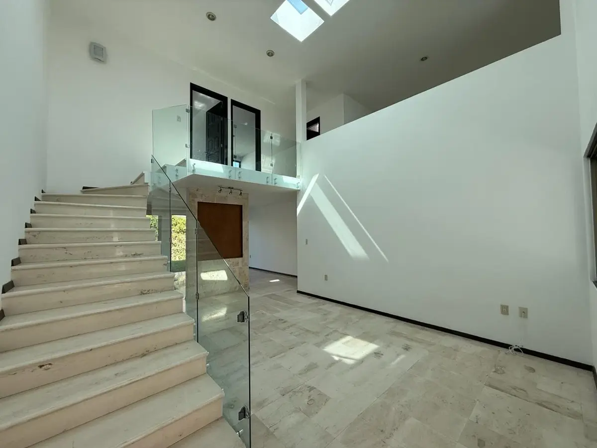 Casa en Fraccionamiento Privado | Jardín y 3 Recámaras | Xilotzingo Casa en Fraccionamiento Privado | Jardín y 3 Recámaras | Xilotzingo