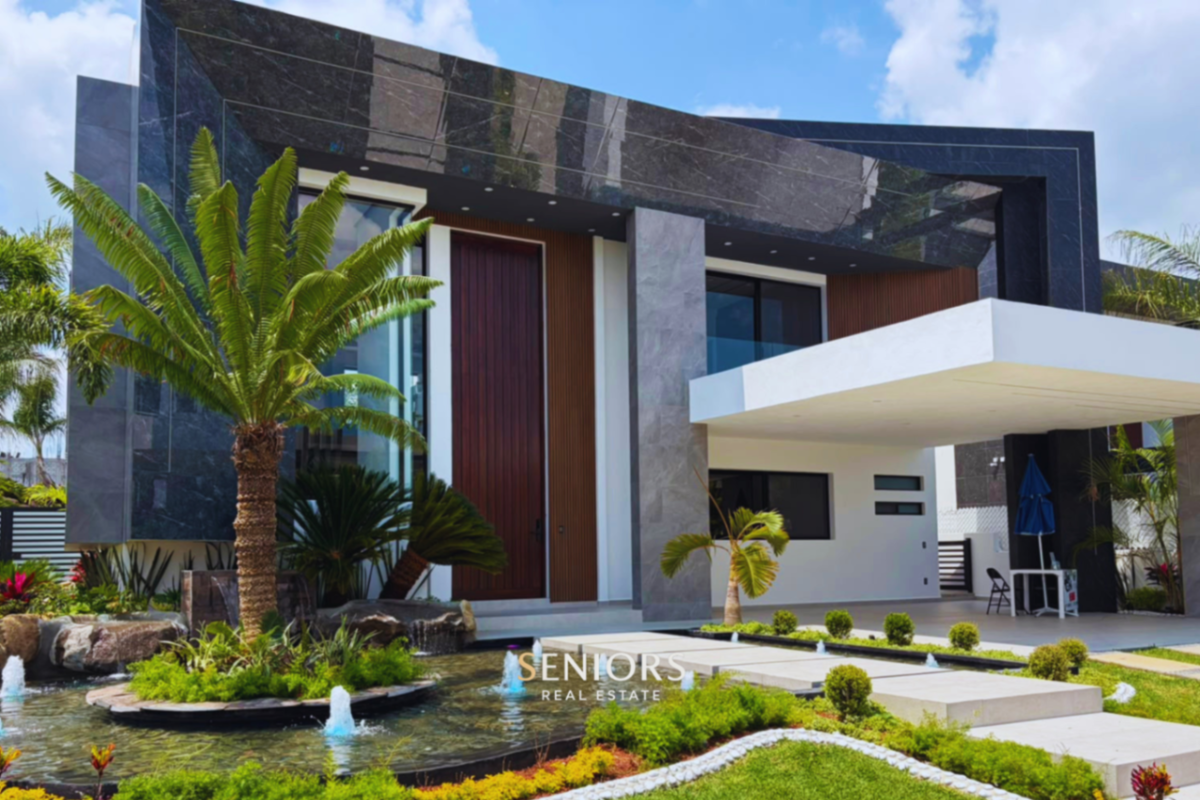 Casa en venta en Lomas de Cocoyoc, Atlatlahucan — foto 1 de 15