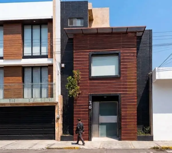OPORTUNIDAD DE EDIFICIO, AMUEBLADO Y BIEN DECORADO EN FRACC HIPICO