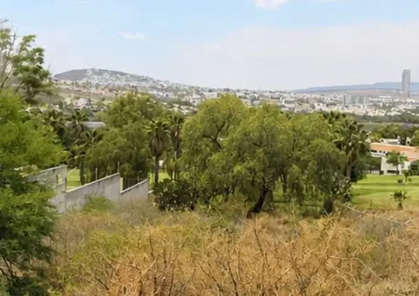 Terreno de 1000 m2 en venta en Villas del Mesón, Juriquilla, Querétaro