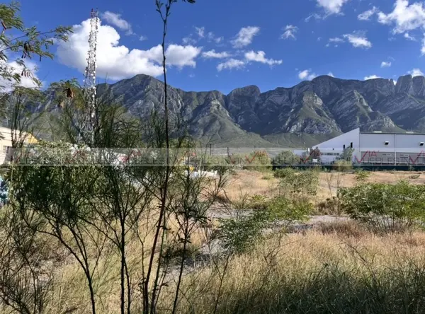 Terreno en renta en Lomas de Santa Catarina, Santa Catarina — foto 3 de 12