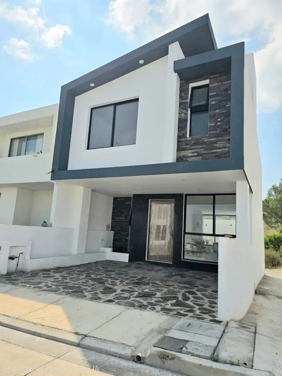 Casa en venta en Cañadas del Bosque, Morelia — foto 1 de 23