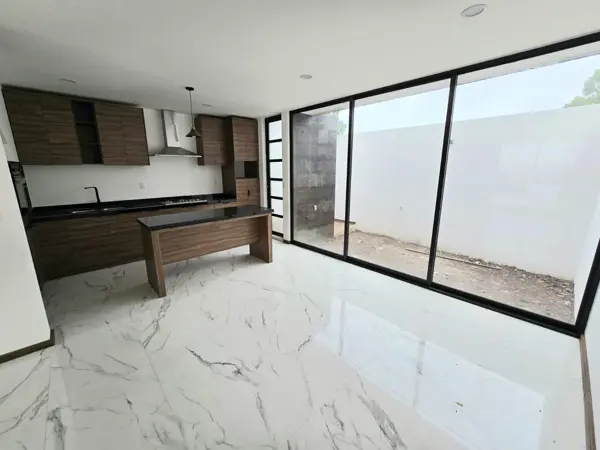 Casa en venta en Cañadas del Bosque, Morelia — foto 3 de 23
