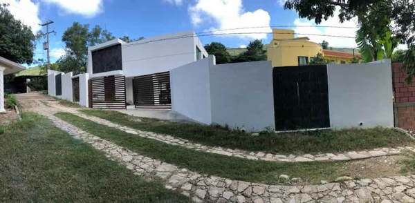 CASA EN VENTA, TIPO VILLA, BERRIOZABAL, CHIAPAS