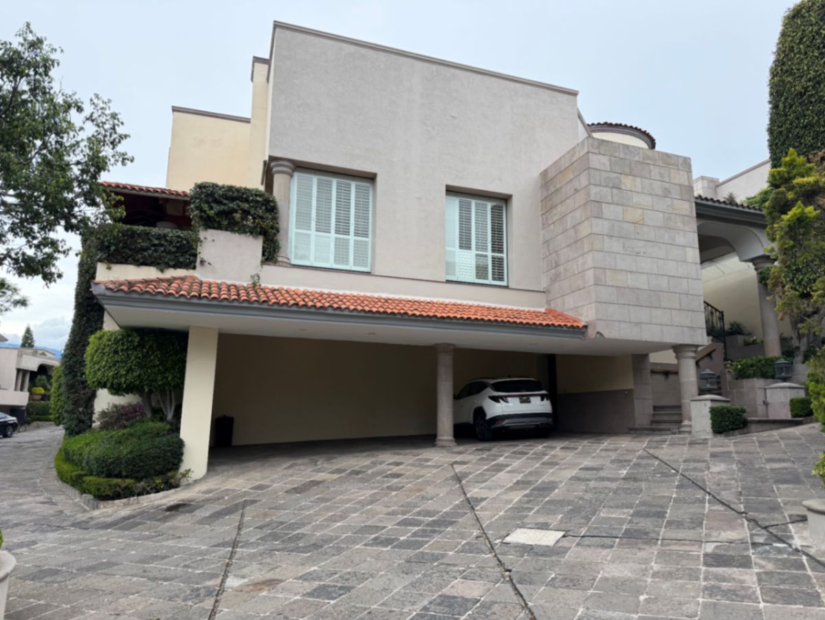 Casa en venta en Jardines del Pedregal, Álvaro Obregón — foto 1 de 56