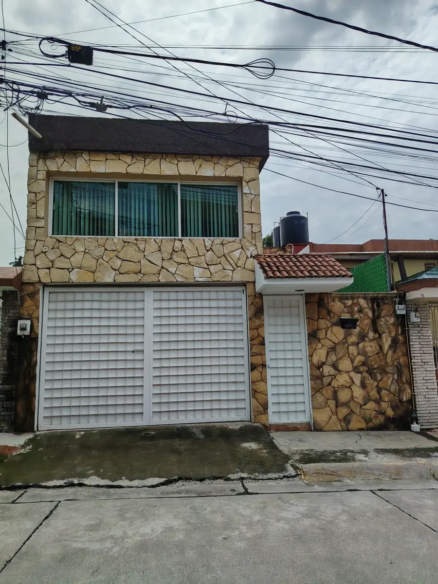 Casa en venta en Valle Dorado, Tlalnepantla de Baz — foto 1 de 16