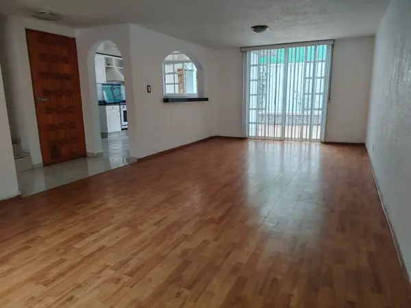Casa en venta en Valle Dorado, Tlalnepantla de Baz — foto 2 de 16